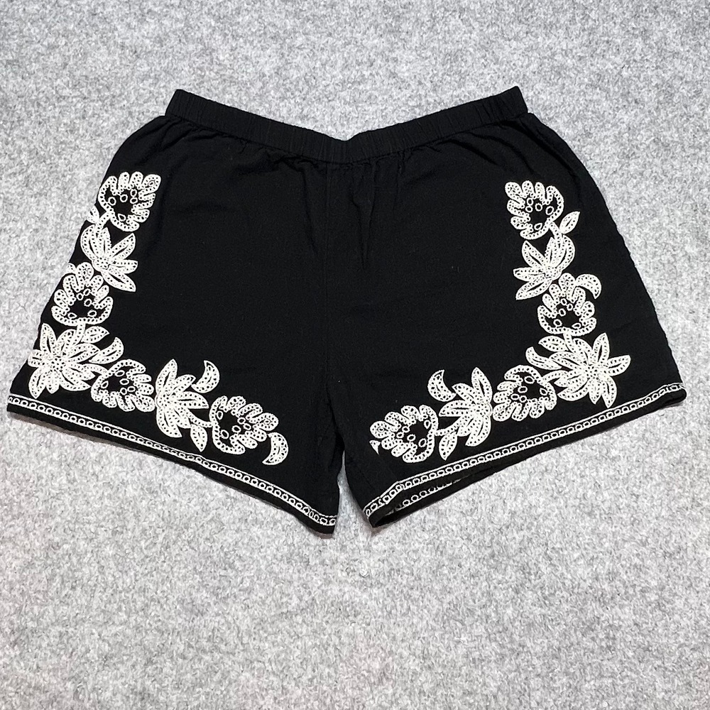 Tu Woman Black Embroidered Floral Shorts‎ Elastic Waist Boho Beach Size 14